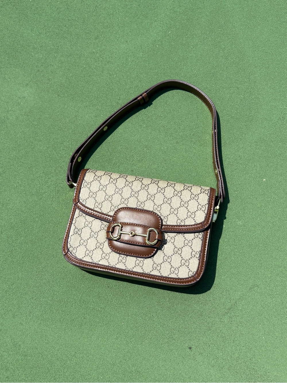Gucci Shoulder Bag with Horsebit medium size